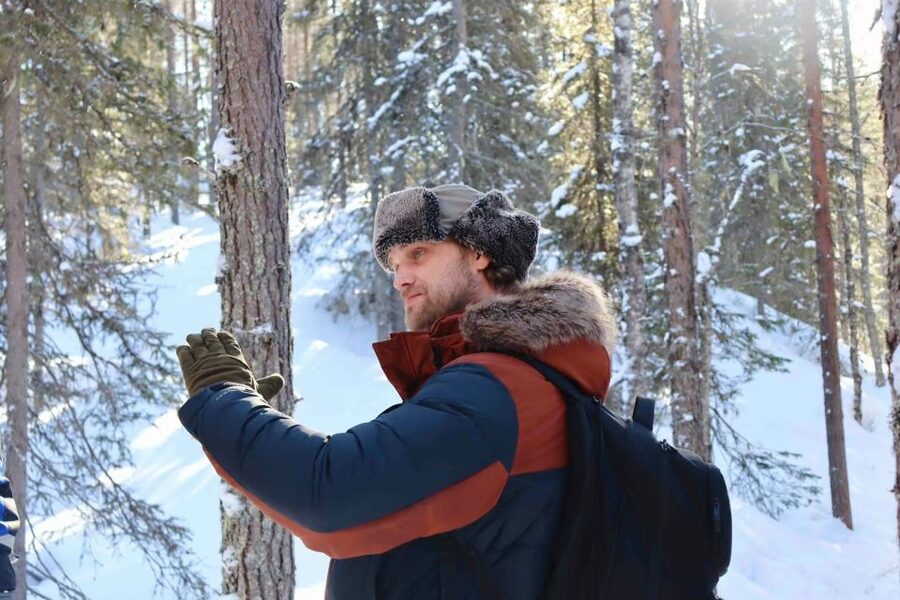 Korouoma Canyon Frozen Waterfalls Hike & Private Teepee BBQ - What to wear for Korouoma in winter