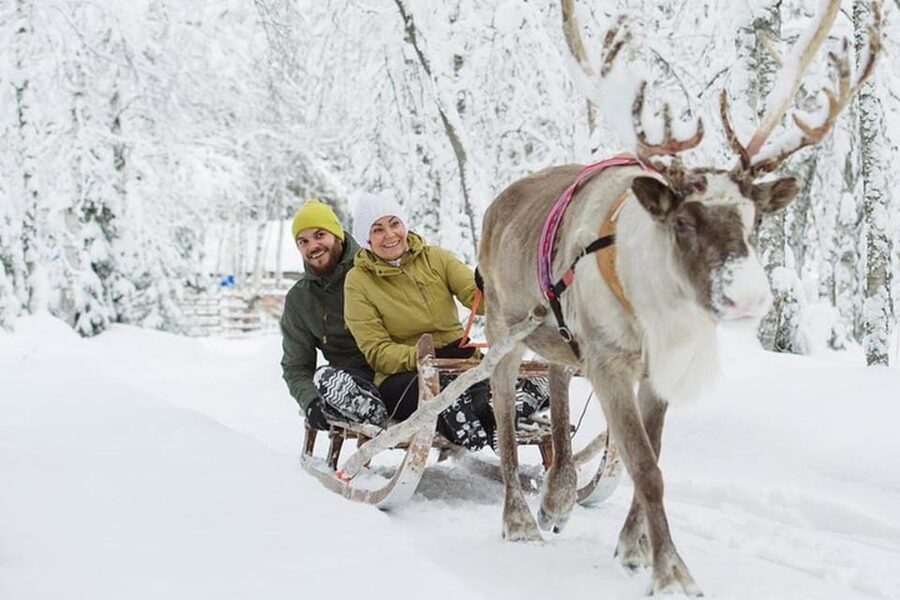 Levi: Lapland Reindeer and Husky Safari - Warming up inside the kota