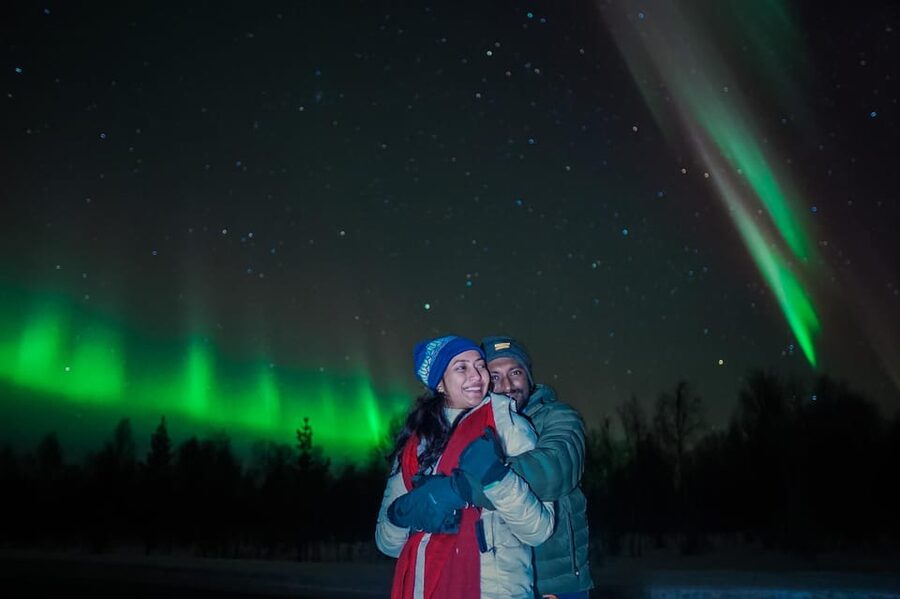Levi: Northern Lights Tour with Guaranteed Sightings - Waiting for the aurora at the right stop