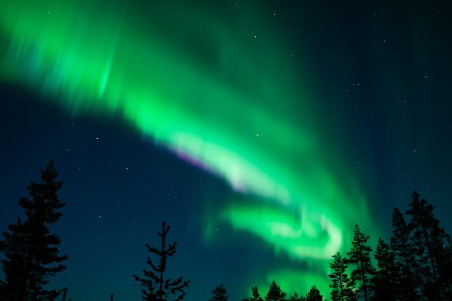 Levi: Northern Lights Tour with Guaranteed Sightings - The guides make or break the night