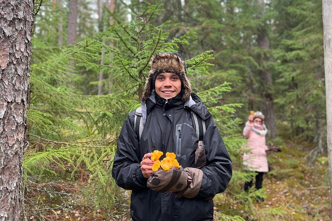 Mushroom Hunting in a National Park - Entering Liesjärvi National Park