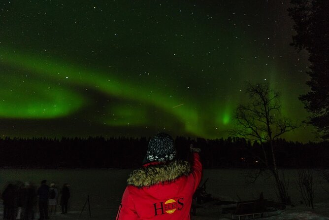 Northern Lights Hunting in Lappish old cottage - The real value of the cottage