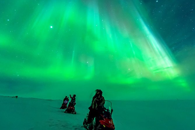 Northern Lights Snowmobile Safari from Rovaniemi with Campfire Picnic - Who should choose this snowmobile safari?