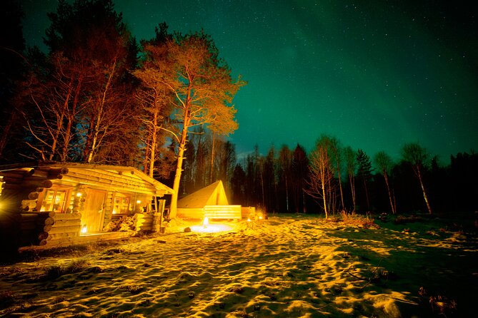 Northern Lights Tour in Atmospheric Cottage - Warm clothing makes a real difference