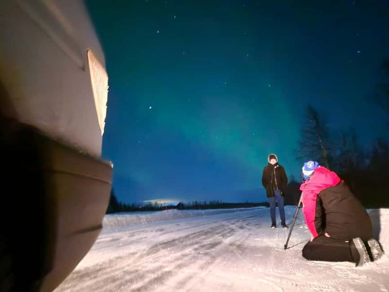 Oulu: Starguaranteed Northern Lights Mobile Chase - Photography: useful help, cold fingers, and realistic expectations