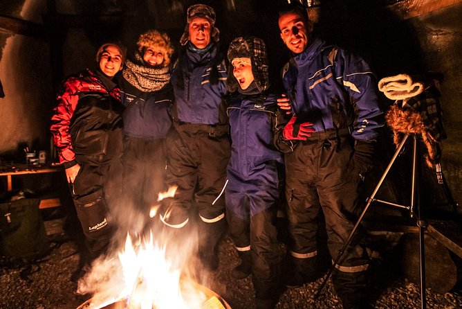 Private Aurora Tour (5 or more) by Aurora Experts - Rovaniemi - Learning to watch and photograph the aurora