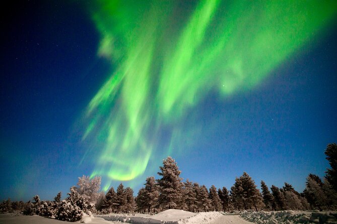 Private Group: Northern Lights Hunt 4x4 SUV with Aurora guarantee - What the $324.41 price buys you