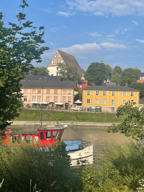 Private Medieval Porvoo by Car from Helsinki - Chocolate, handicrafts, and small local shops