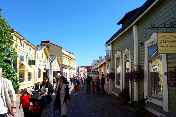 Private National Park and Porvoo Old Town tour from Helsinki - The drive from forest to Porvoo