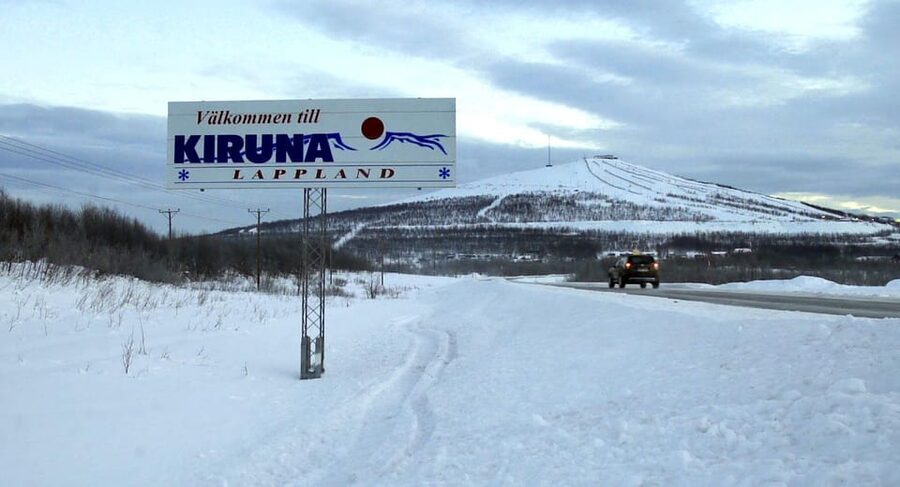 Private Transfer Rovaniemi - Kiruna - The midway gas-station stop