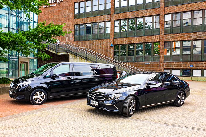Private VIP Transfer from or to Helsinki Airport - A calm start or finish in Helsinki