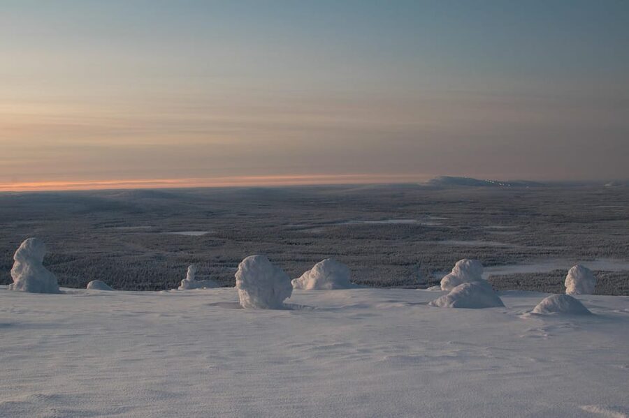 Pyhätunturi: Scenic Snowshoeing Tour in Finnish Lapland - Getting to Pyhä from Rovaniemi