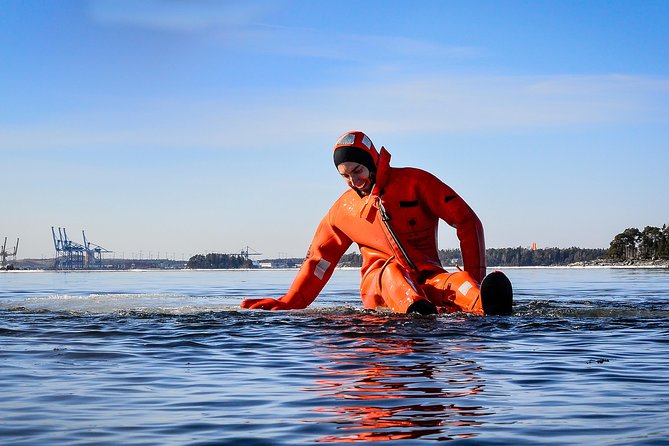 Redrib Ice Experience - Leaving Helsinki for the frozen archipelago