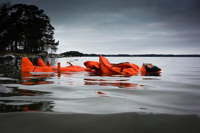 Redrib survival suit experience - Open Water: Rescue Skills and Relaxed Floating