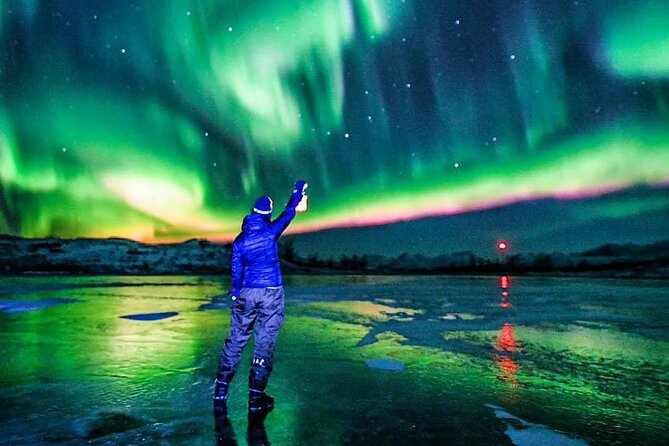 Reflections of the Northern Lights - Why this Rovaniemi aurora hunt makes sense