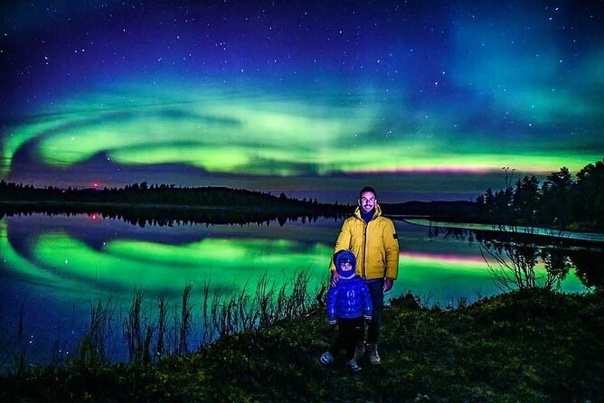 Reflections of the Northern Lights - Group size, guides, and the human side