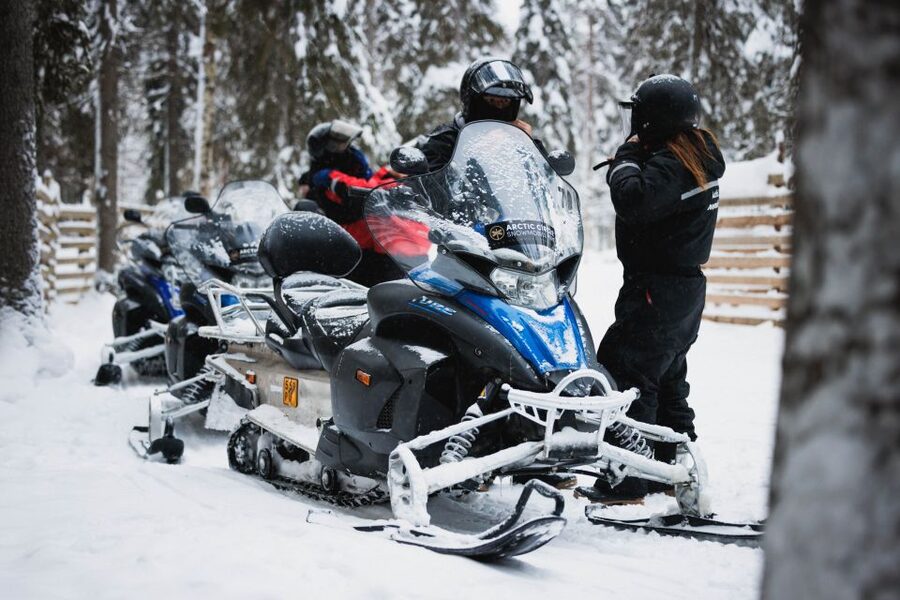 Rovaniemi: Arctic Circle Highlights by Snowmobile - Cold-weather limits are real