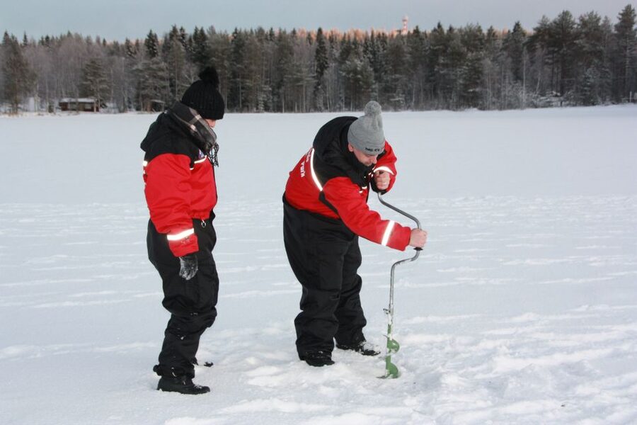 Rovaniemi: Arctic Circle Ice Fishing Experience - Should you book this ice fishing trip?