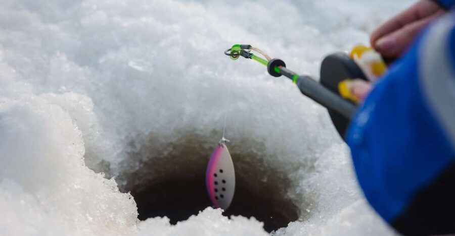 Rovaniemi: Arctic Circle Ice Fishing Experience - Leaving Rovaniemi for the frozen lakes