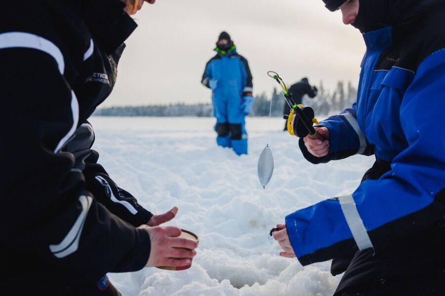 Rovaniemi: Arctic Circle Ice Fishing Experience - The frozen lake is the real setting