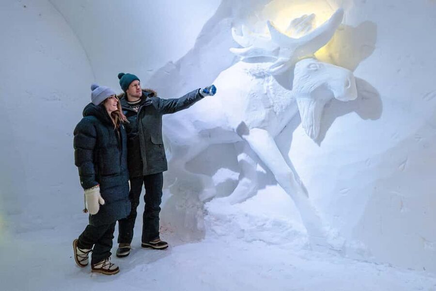 Rovaniemi: Arctic Snow Hotel Tour - Sitting in the Ice Restaurant