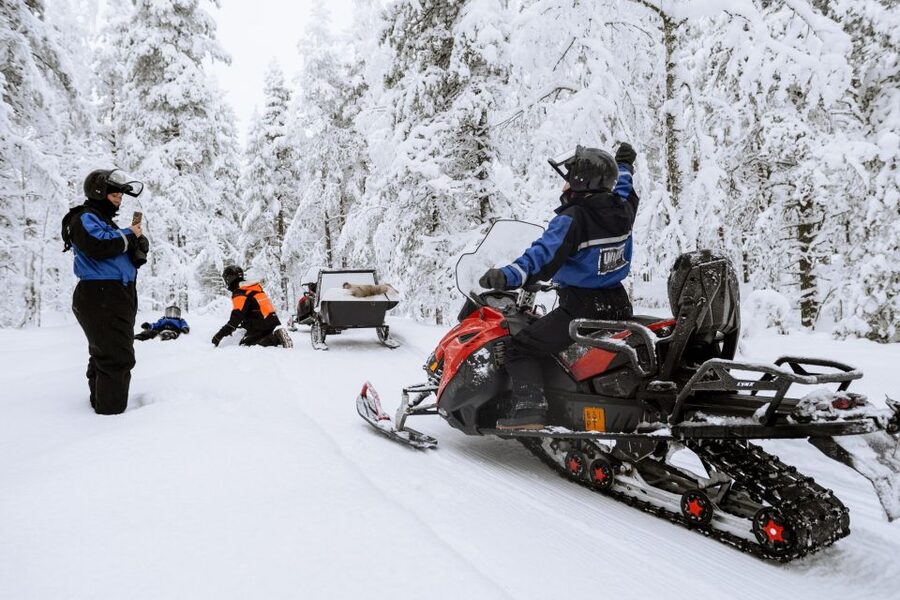 Rovaniemi: Easy Snowmobile Safari - Starting near Santa Claus Village