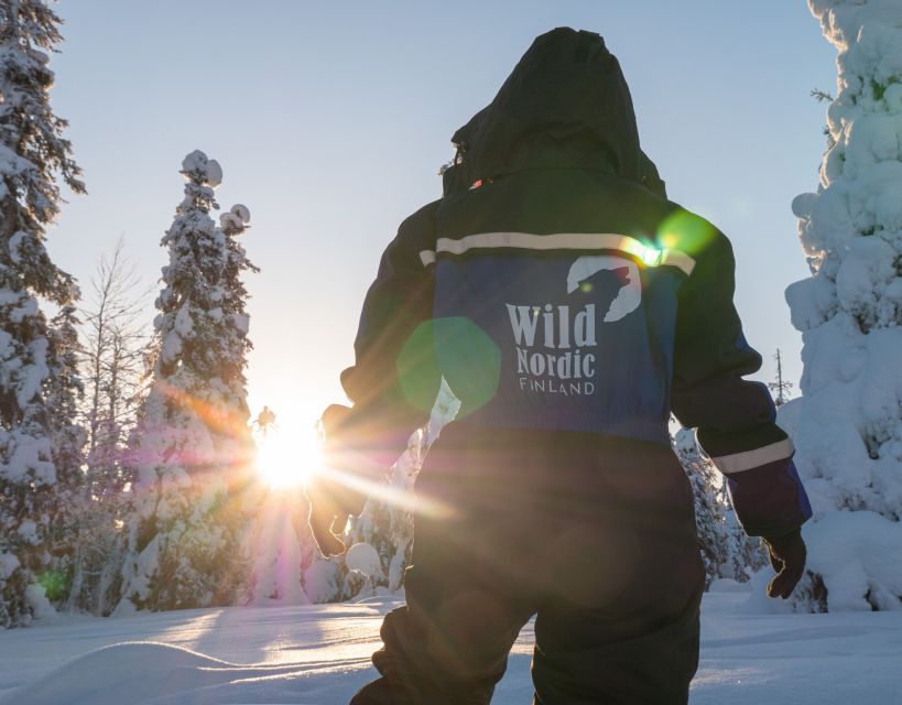 Rovaniemi: Family Snowmobile Safari with Campfire and Snacks - Learning to handle the snowmobile