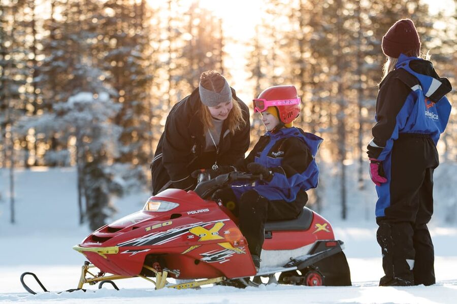 Rovaniemi: Family Snowmobile Trip with Guide and Picnic - Starting at Safartica’s Koskikatu 9 office