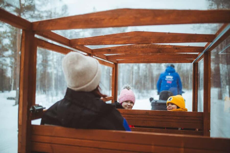Rovaniemi: Family Snowmobiling Trip - Starting at Apukka Resort in proper winter gear