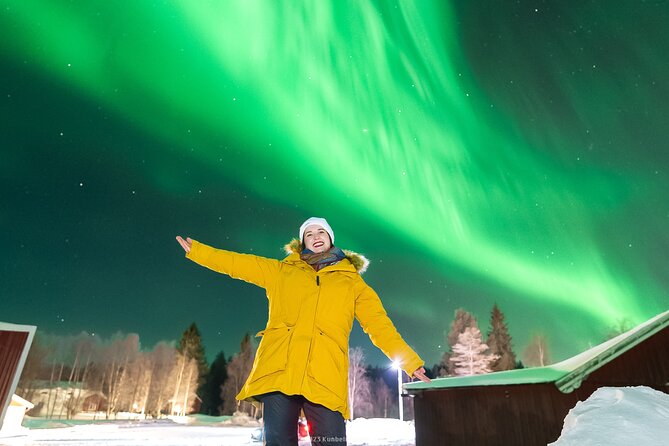 Rovaniemi: Genuine Aurora Hunting with Unlimited Pro Photos - Stopping when the sky opens