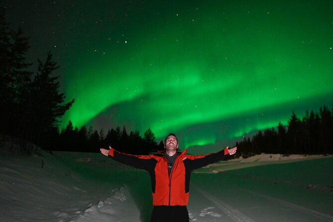 Rovaniemi: Guaranteed Northern Lights - Small Group & Photography - Free photography is a real part of the experience