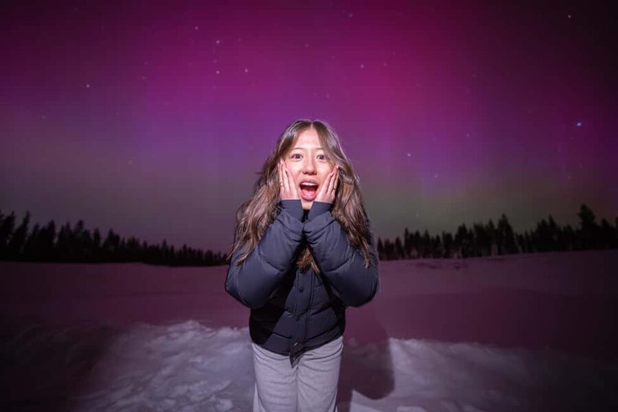 Rovaniemi: Guaranteed Northern Lights Tour with Photos - The guides make or break the night