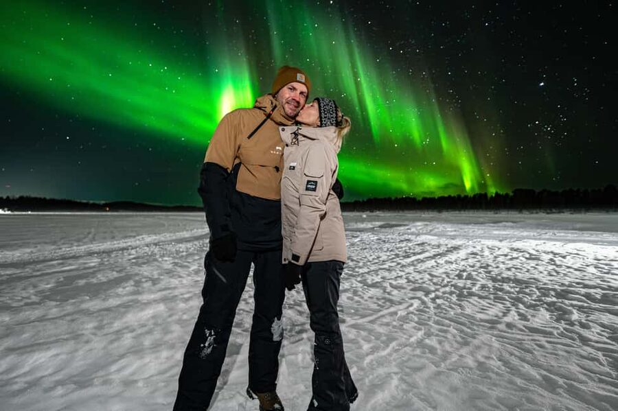 Rovaniemi: Guaranteed Northern Lights Tour with Photos - What $180 buys you in practical terms