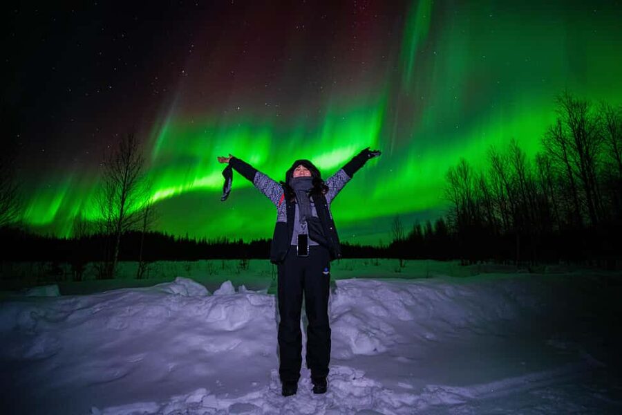 Rovaniemi: Guaranteed Northern Lights Tour with Photos - Who should book this Northern Lights experience
