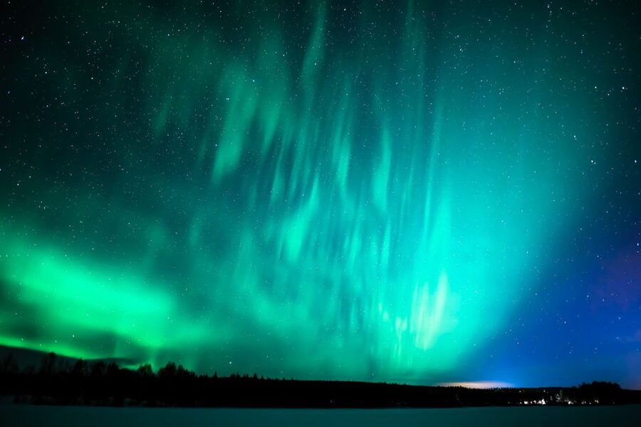 Rovaniemi: Guaranteed Ultimate Aurora Hunt with Photographer - Who will enjoy this long night most
