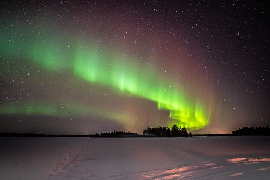 Rovaniemi: Guaranteed Ultimate Aurora Hunt with Photographer - Leaving Rovaniemi with winter equipment