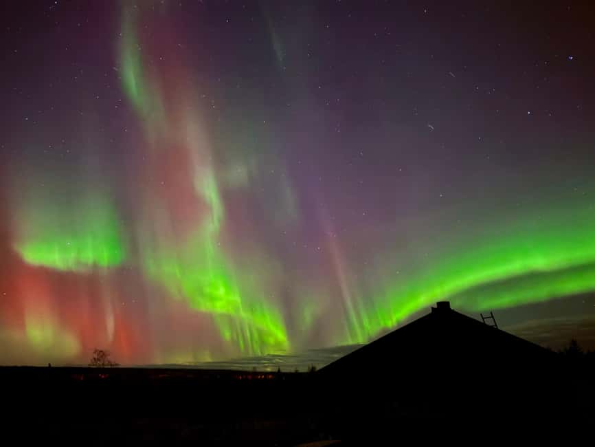 Rovaniemi Hunting Aurora at the Best Spots - What the guide adds to the evening