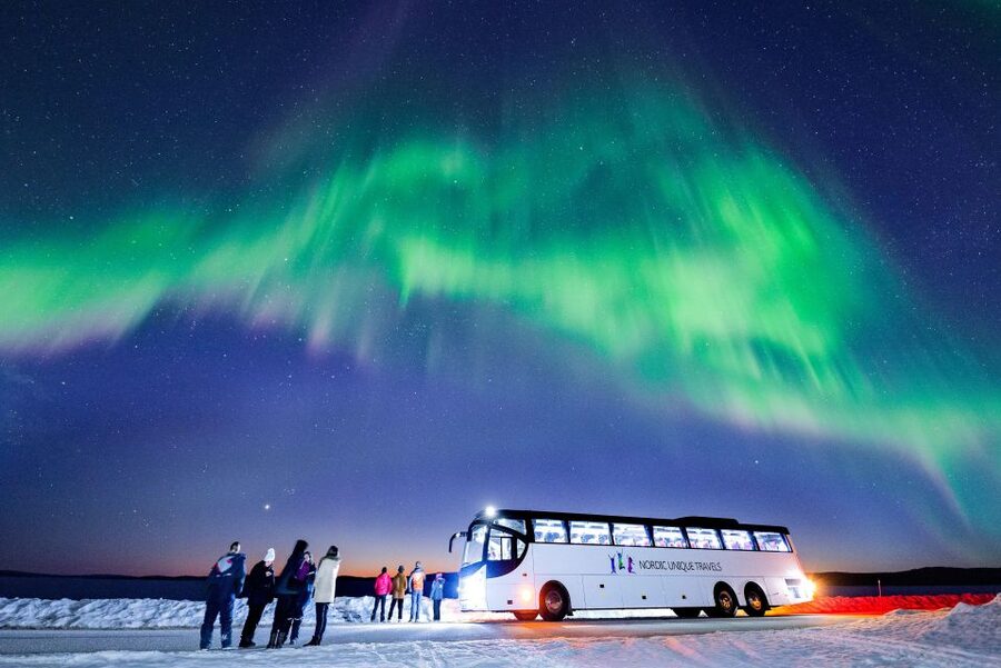 Rovaniemi: Hunting Northern Lights Bus Tour - Meeting at Maakuntakatu 29 to 31