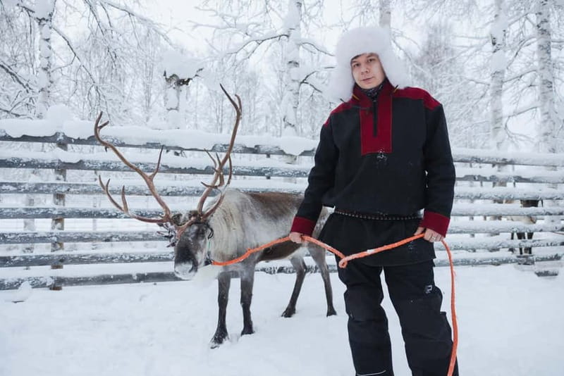 Rovaniemi: Husky & Reindeer Experience with Snowmobile Ride - Winter clothing, helmets, and the first snowmobile lesson