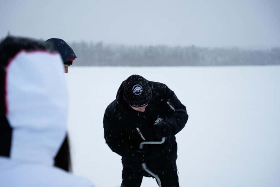 Rovaniemi: Ice Fishing Small Group Tour & Barbeque - Clothing, timing, and practical limits