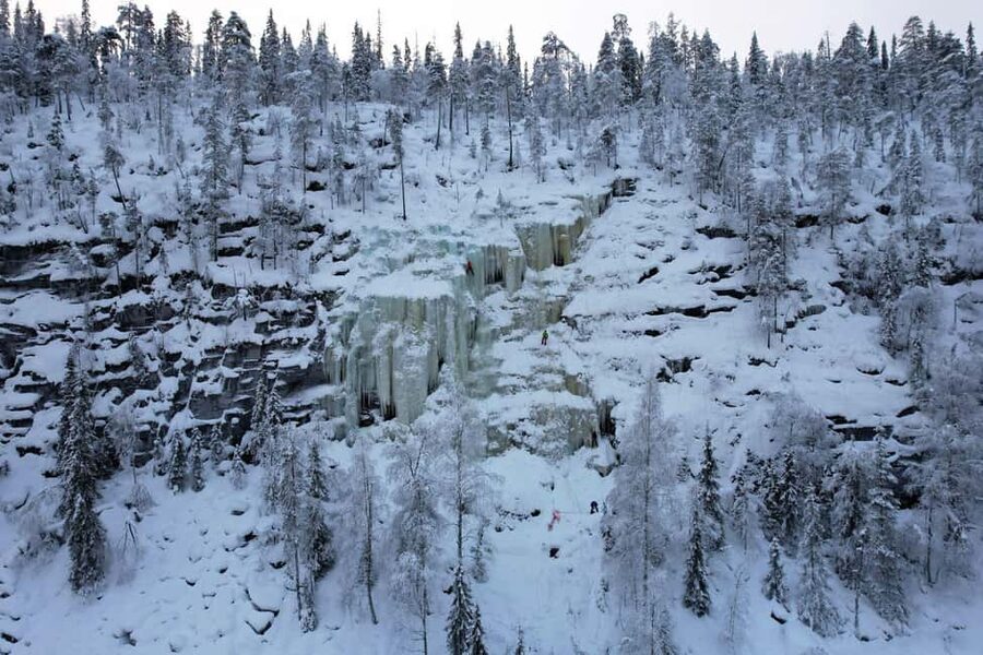 Rovaniemi: Korouoma Canyon and Frozen Waterfalls Tour - Leaving Rovaniemi for the nature reserve