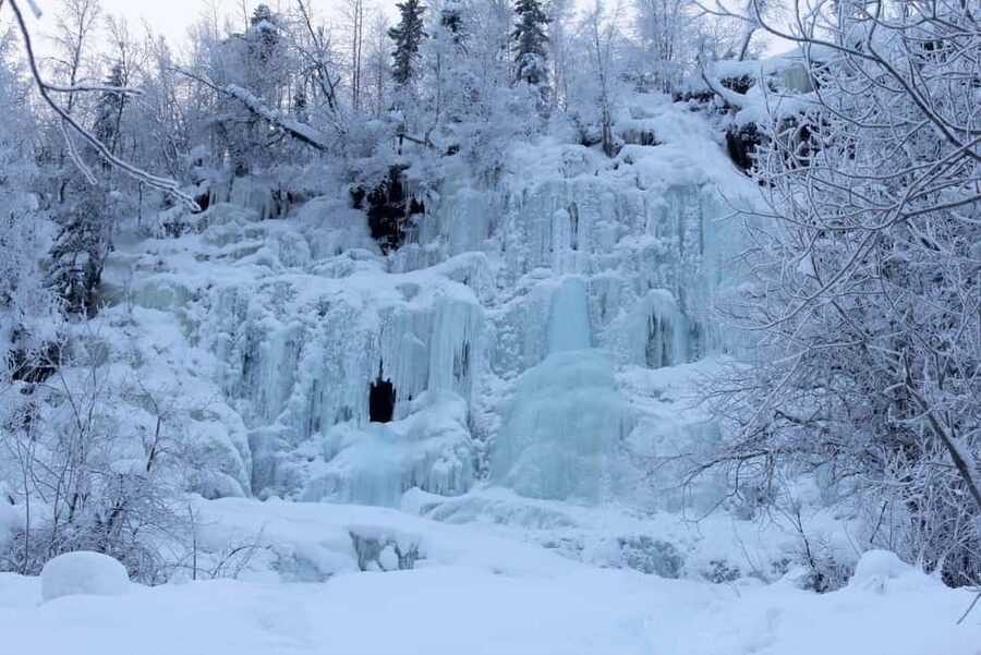 Rovaniemi: Korouoma Canyon and Frozen Waterfalls Tour - Who should book this canyon trip?