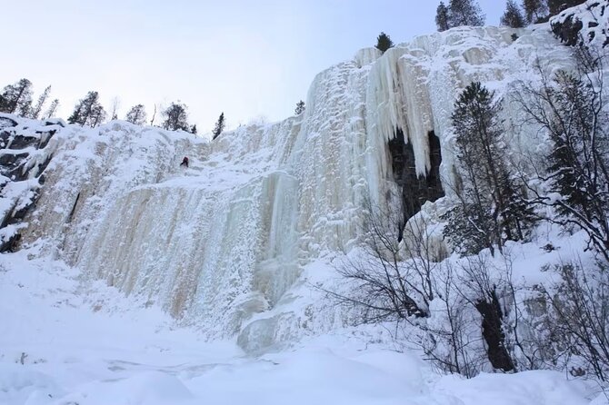 Rovaniemi: Korouoma Canyon & Frozen Waterfalls Tour with BBQ - Getting ready for a 4 to 6 kilometer winter hike
