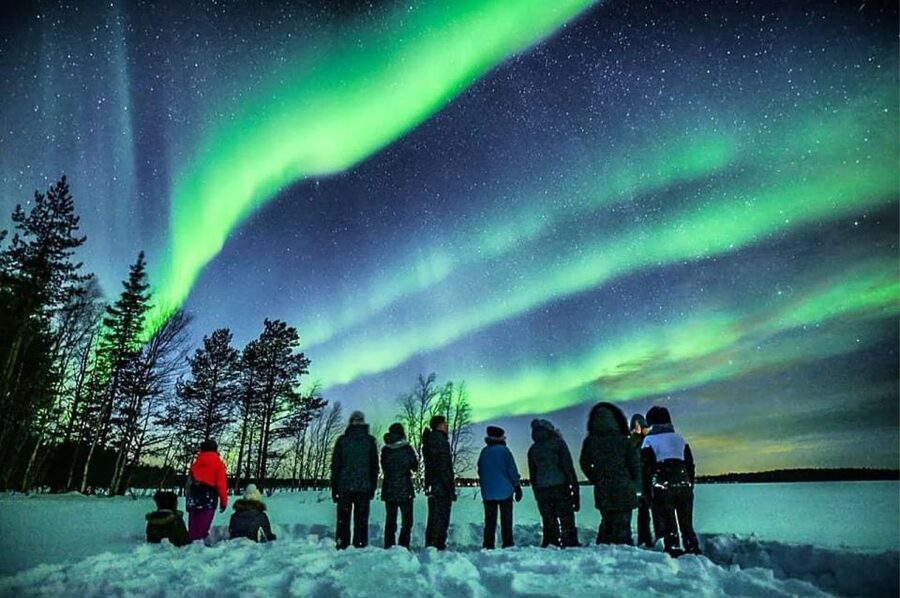Rovaniemi: Lapland Northern Lights Tour with BBQ - Warm clothing matters at minus 23 degrees