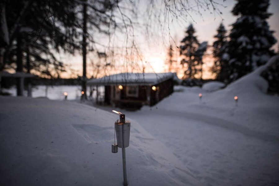 Rovaniemi: Lappish Evening Experience with Dinner - What to pack for the lake and sauna