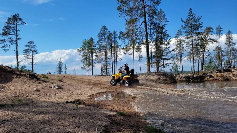 Rovaniemi: Midnight Sun, ATV Ride During The Golden Hour - Gingerbread, blueberry juice, and a simple pause