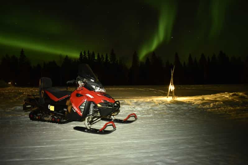 Rovaniemi: Night Snowmobile Tour - Riding Under Lapland’s Winter Sky