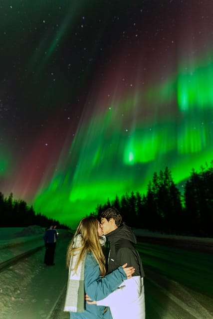 Rovaniemi: Northern Lights Tour with Guarantee - Leaving the city for darker Finnish skies