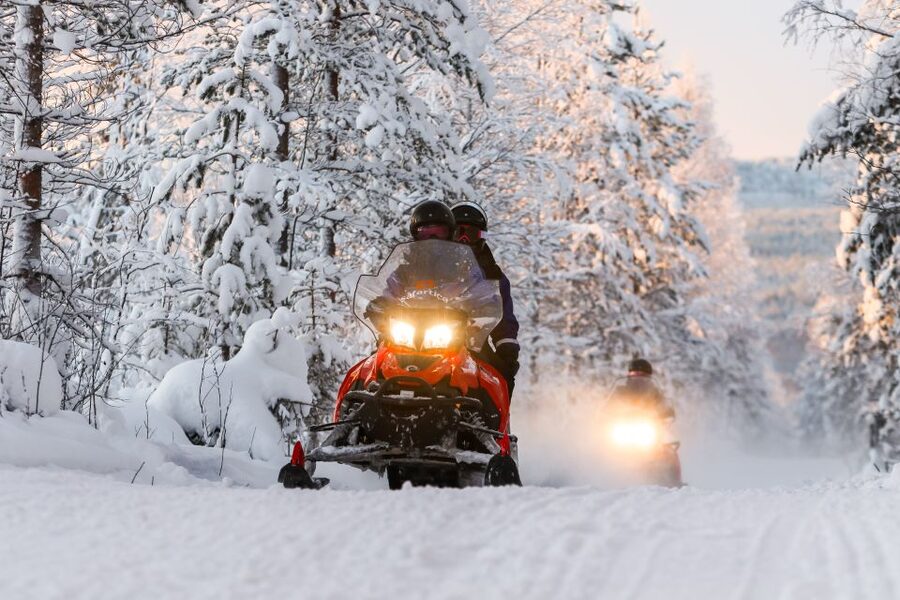 Rovaniemi: Santa’s Village & Snowmobiling to Reindeer Farm - Lunch gives the day a needed pause