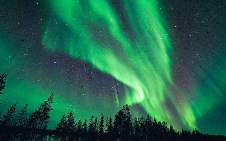 Rovaniemi: Small Group Aurora Hunt-full money back guarantee - Why this aurora hunt is different
